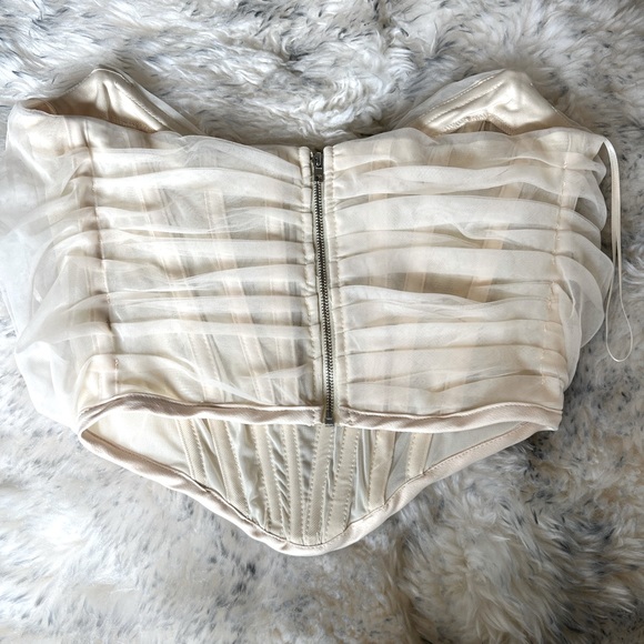 RUCHED STRAPLESS MESH CORSET TOP - Picture 2 of 3